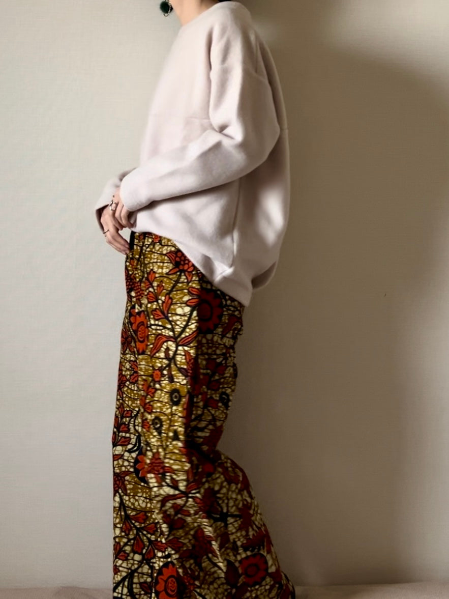 Straight pants (orange flower pattern)