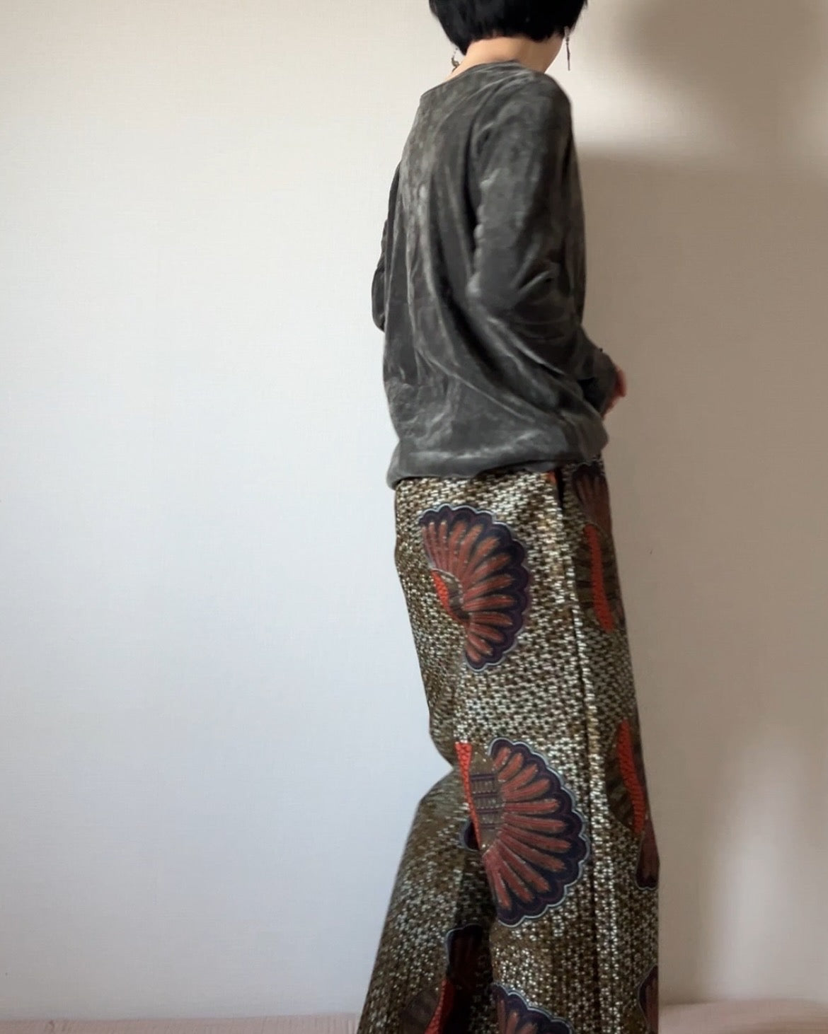 Straight pants (banana king pattern/khaki)