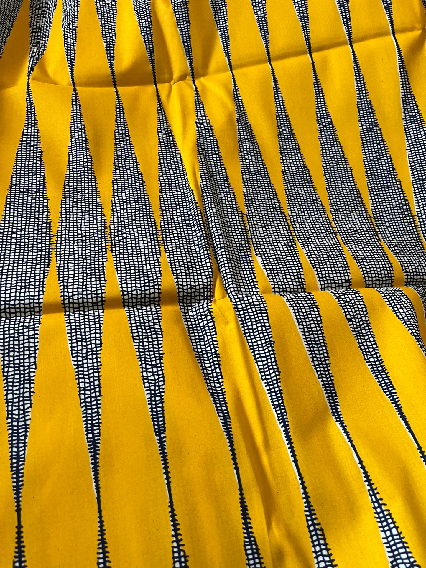 【受注生産】ボリューム袖ワンピース/大統領のペンシル柄・黄