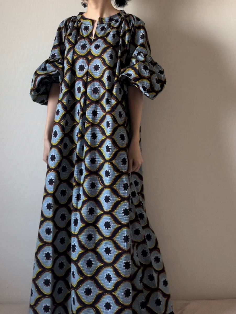 Volume sleeve dress (Congress pattern)