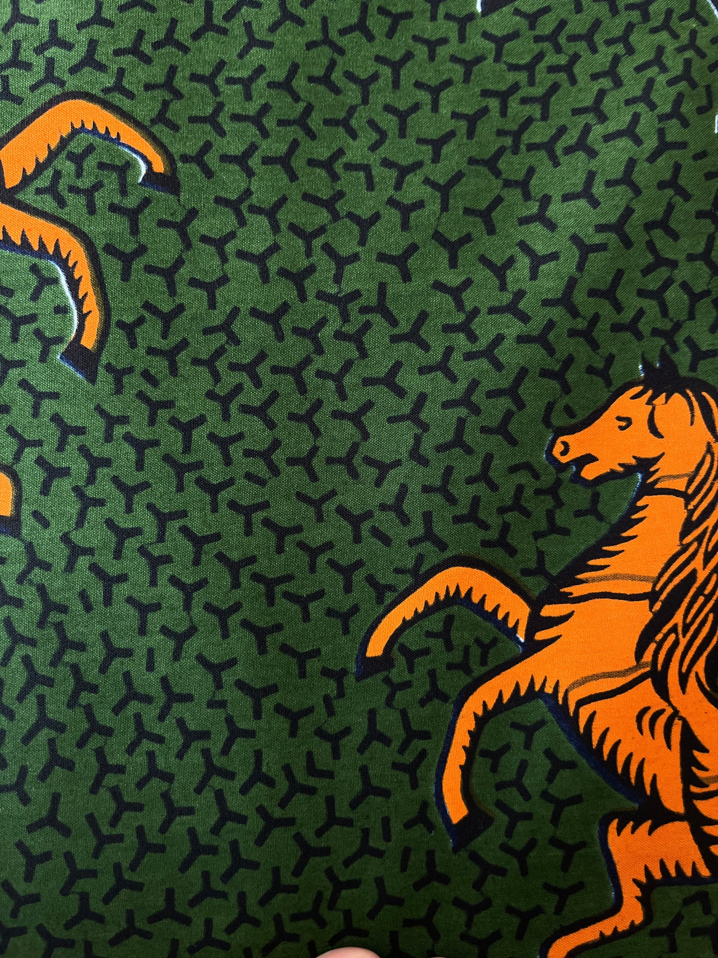 ボリュームロングスカート(ジャンピングホース柄/グリーン)