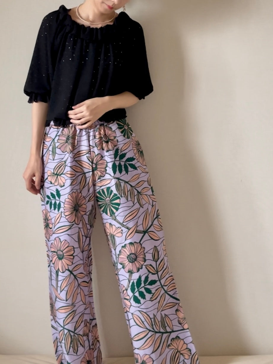 Straight pants (flower pattern)