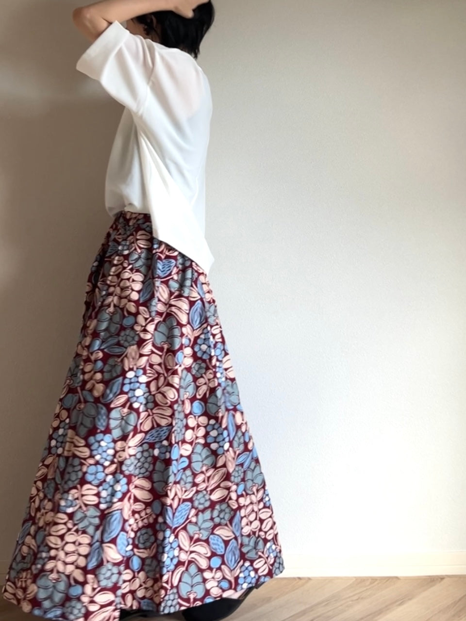 [Made to order] Voluminous long skirt (mariage pattern/light blue)