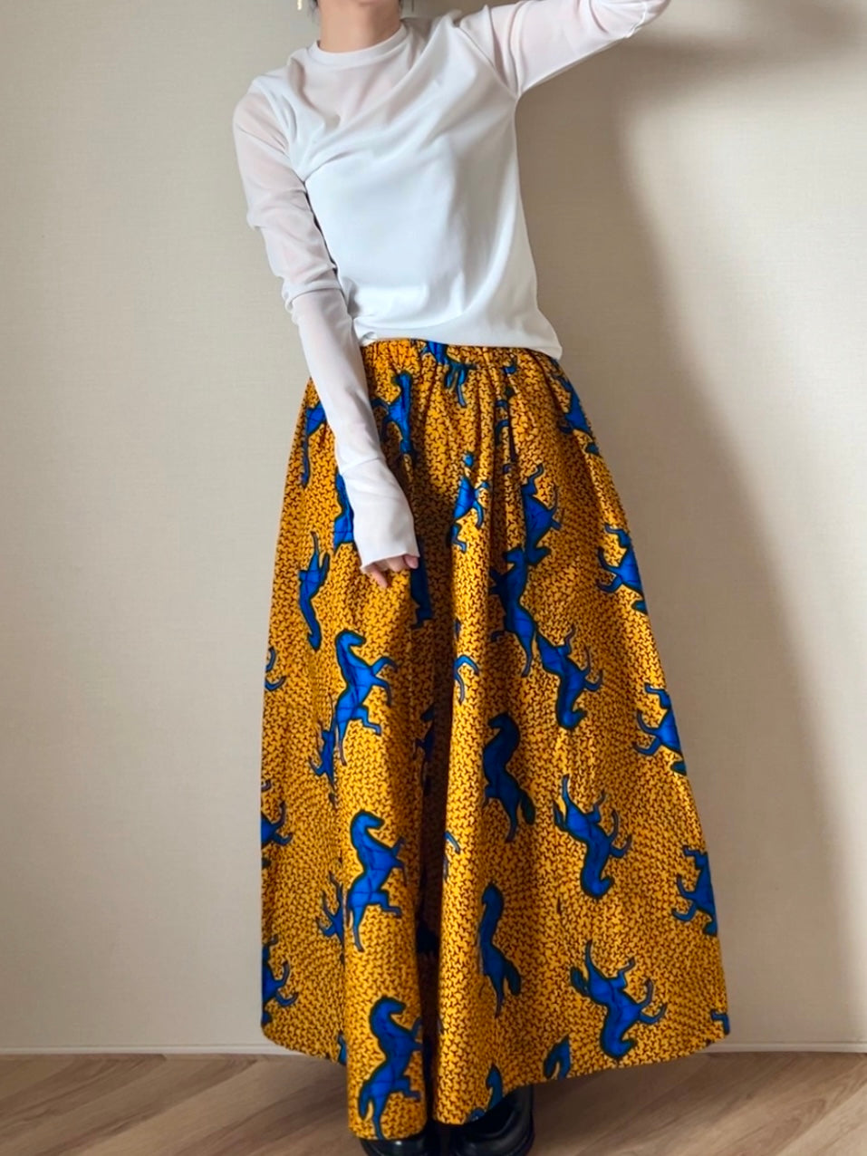 [Made to order] Voluminous long skirt (mariage pattern/light blue)