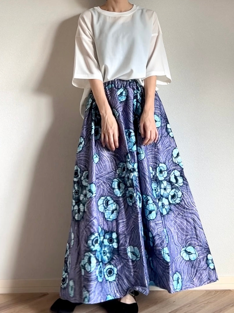 [Made to order] Voluminous long skirt (mariage pattern/light blue)