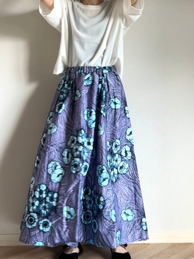 [Made to order] Voluminous long skirt (mariage pattern/light blue)