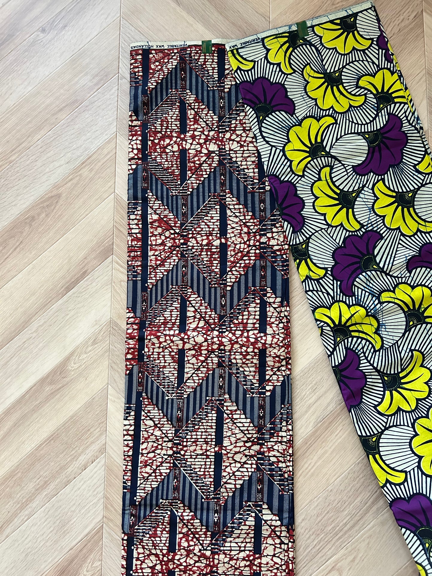 [Made to order] Plain x Batik: Volume sleeve dress